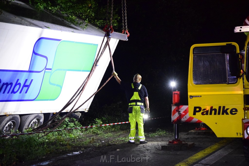 Schwerer VU A 3 Rich Oberhausen Hoehe AK Leverkusen P146.JPG - Miklos Laubert